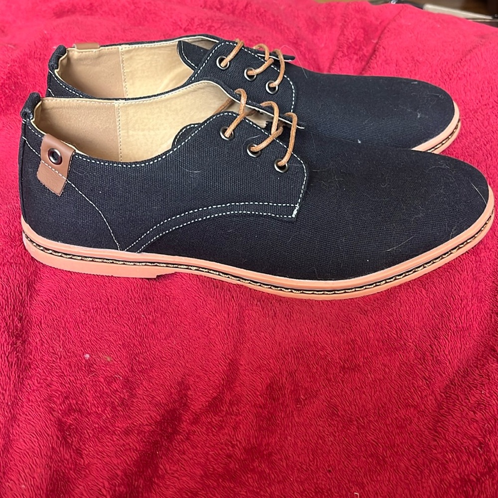 Dadawen Men’s 10.5 canvas dress shoes